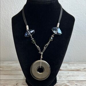 Elegant 925 & Black and Silver Glass Pendant Necklace